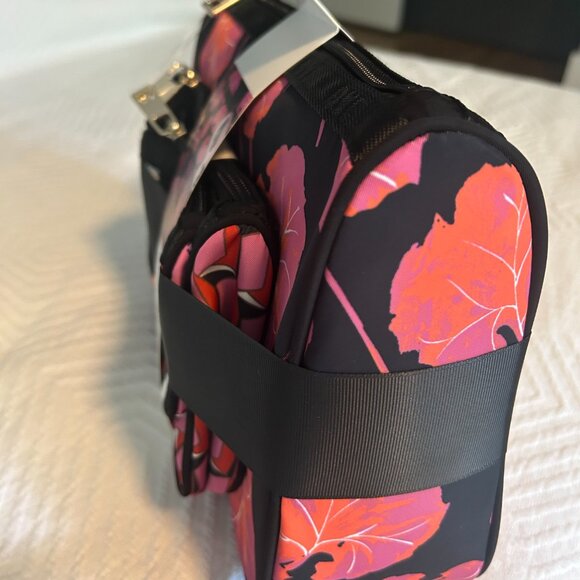 NWT Sold-Out DVFxTarget Travel Bag Collection - Picture 10 of 16